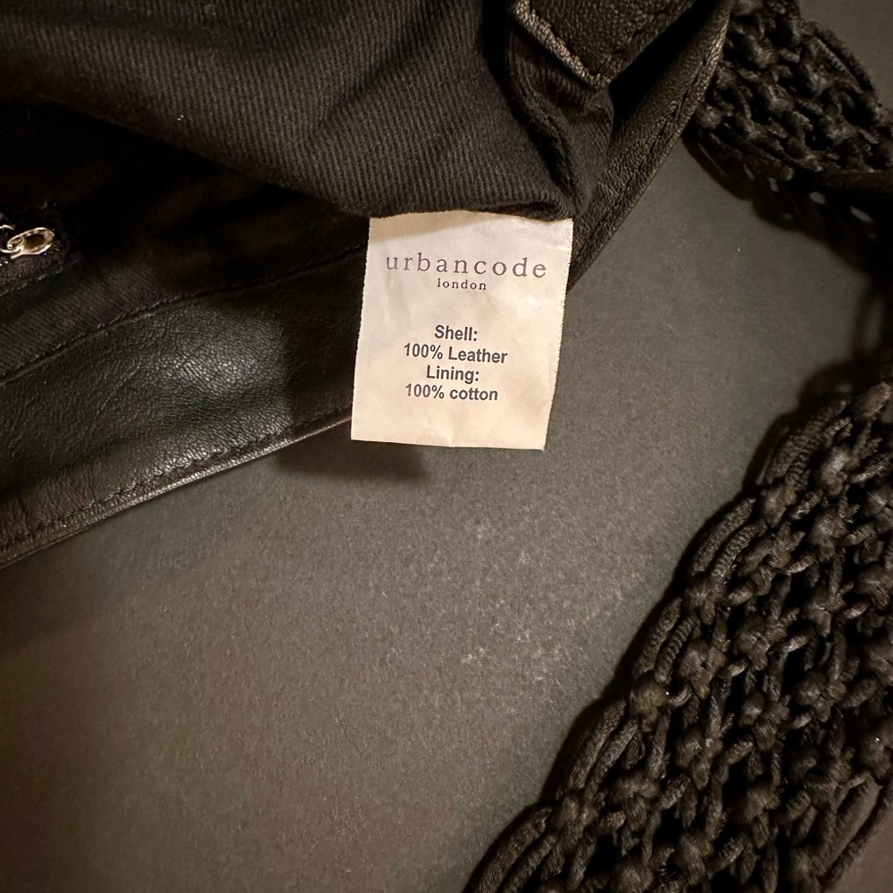 Urban Code Geniune Leather Hobo Bag - Picture 4 of 7